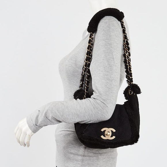 CHANEL Handbags - CHANEL VINTAGE black quilted sued and shearling flap bag
